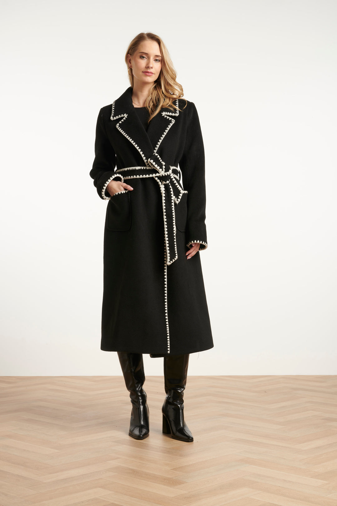 Dafne Coat