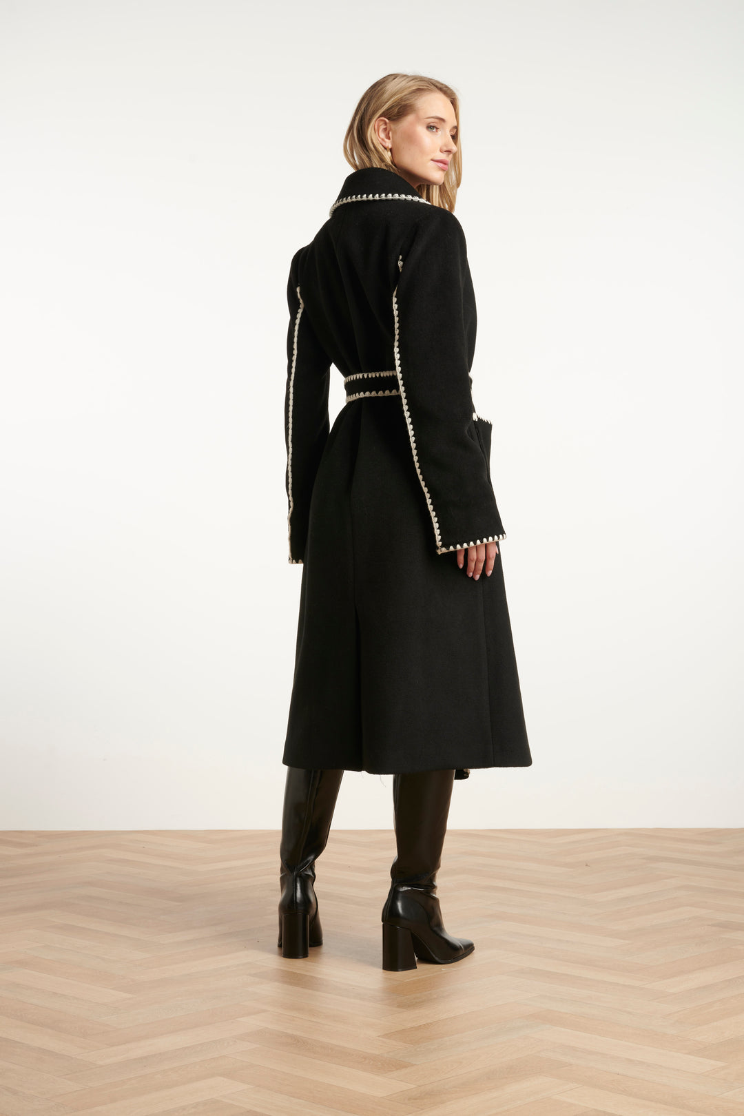 Dafne Coat