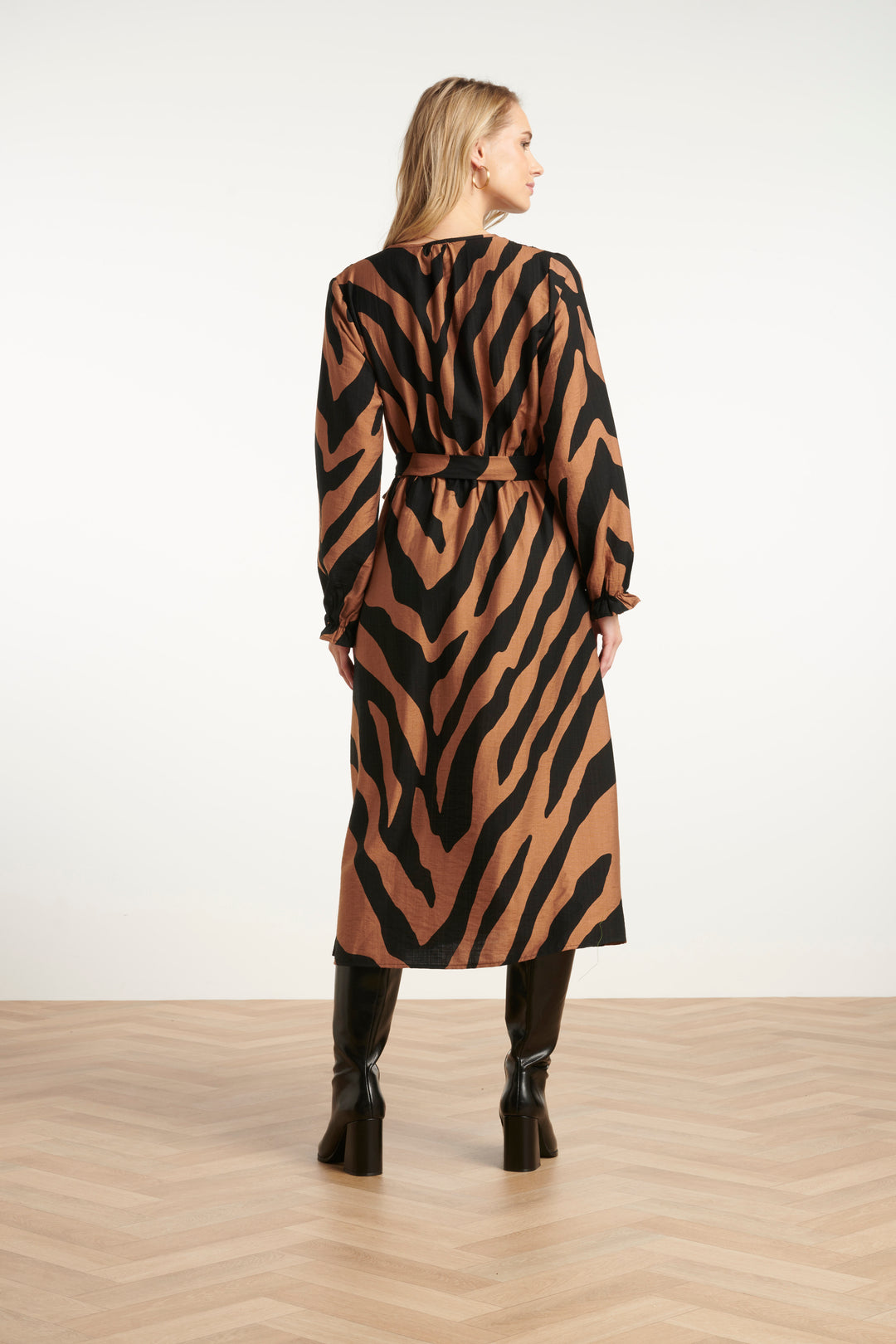 Kamia Dress
