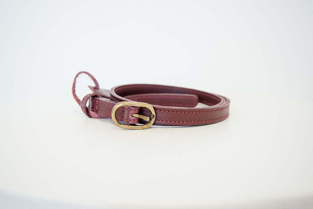 Oval Skinny Leather Belt