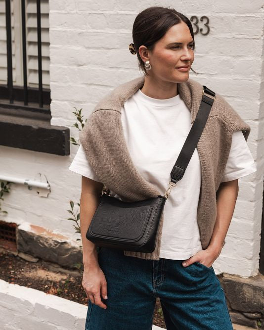 Linda Crossbody